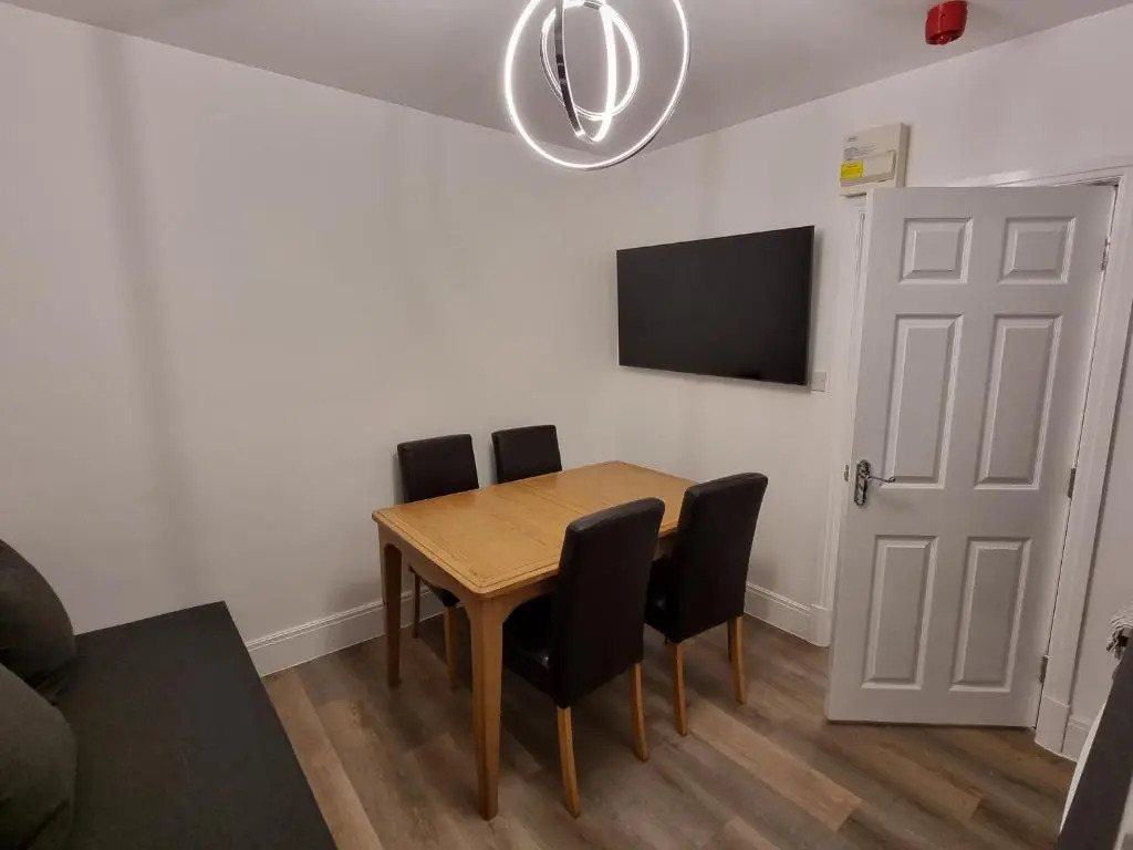 Granada Apartments Derby Road