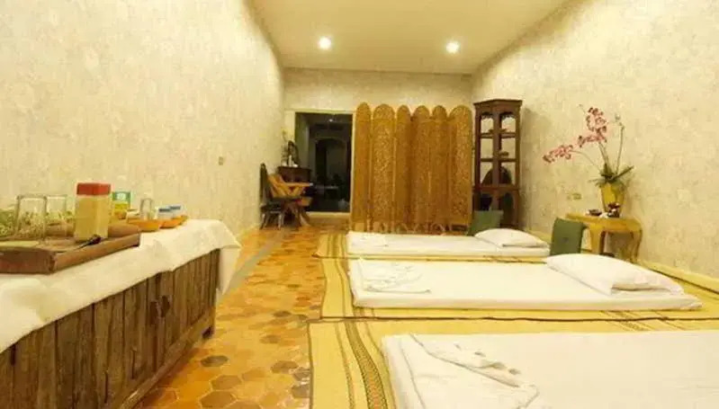 Room No.170 at Milford Paradise