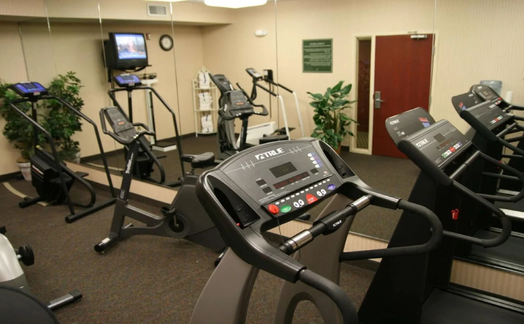 Quality Inn & Suites Quincy - Downtown