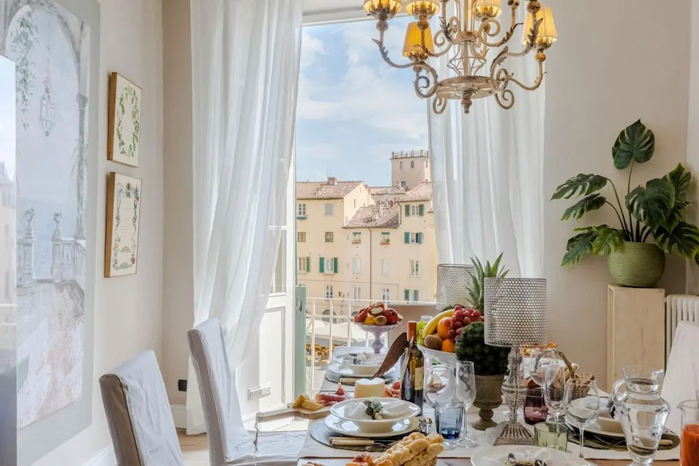 Casa Pitt in Lucca With 3 Bedrooms and 2 Bathrooms