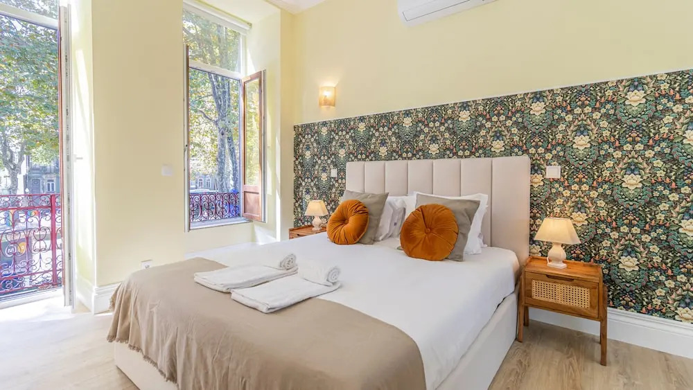 Urban House Marquês by LovelyStay