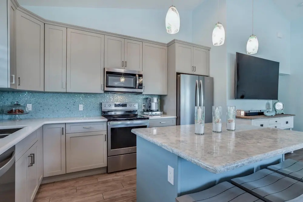 256 Pearl Street by Coastal Vacation Properties