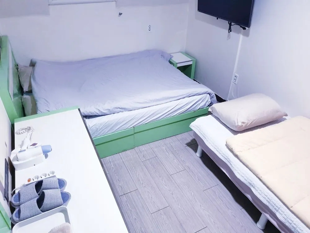 Oppa Hostel