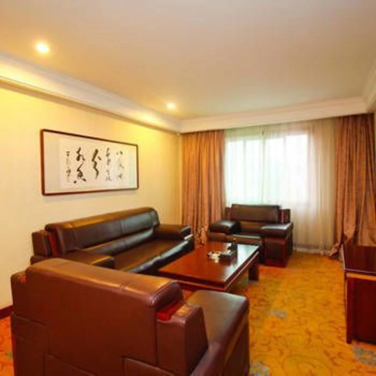 Hefei Junguan Training Center Hotel