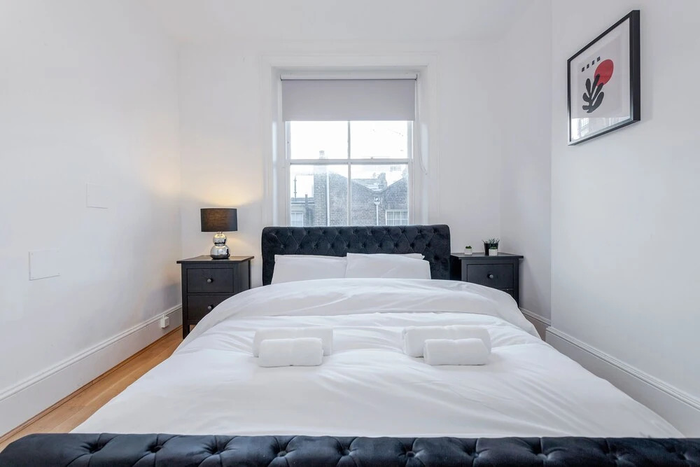 Deluxe 4 BR Oxford Circus Apartment with Terrace