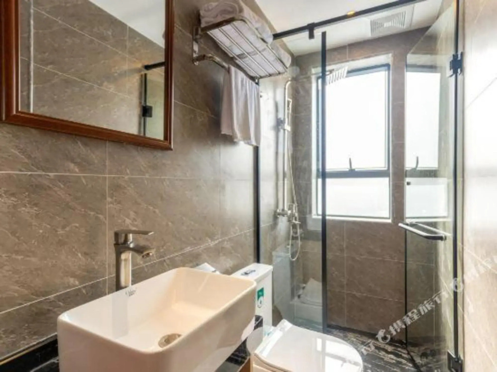 Yunji Hotel (Hengqin Port & Chimelong Branch)