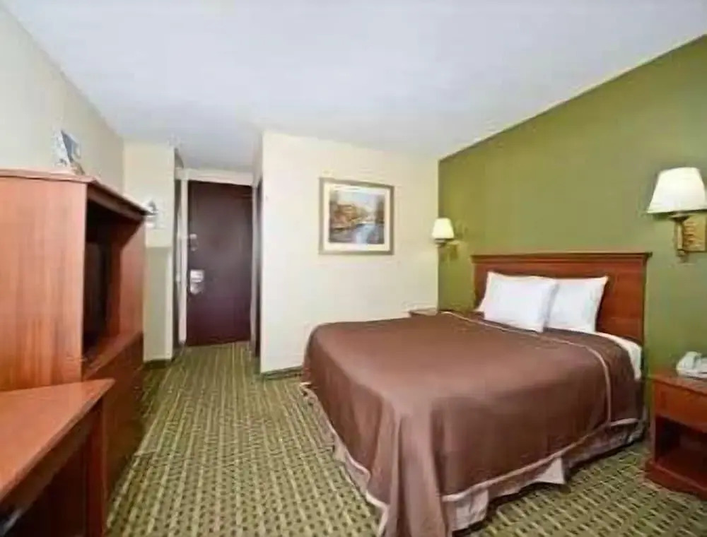 Howard Johnson Clifton