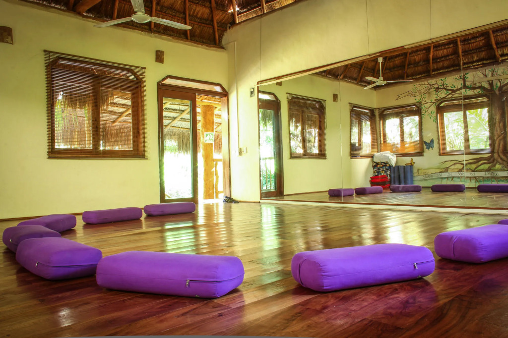 Playa Canek Beachfront Eco Hotel