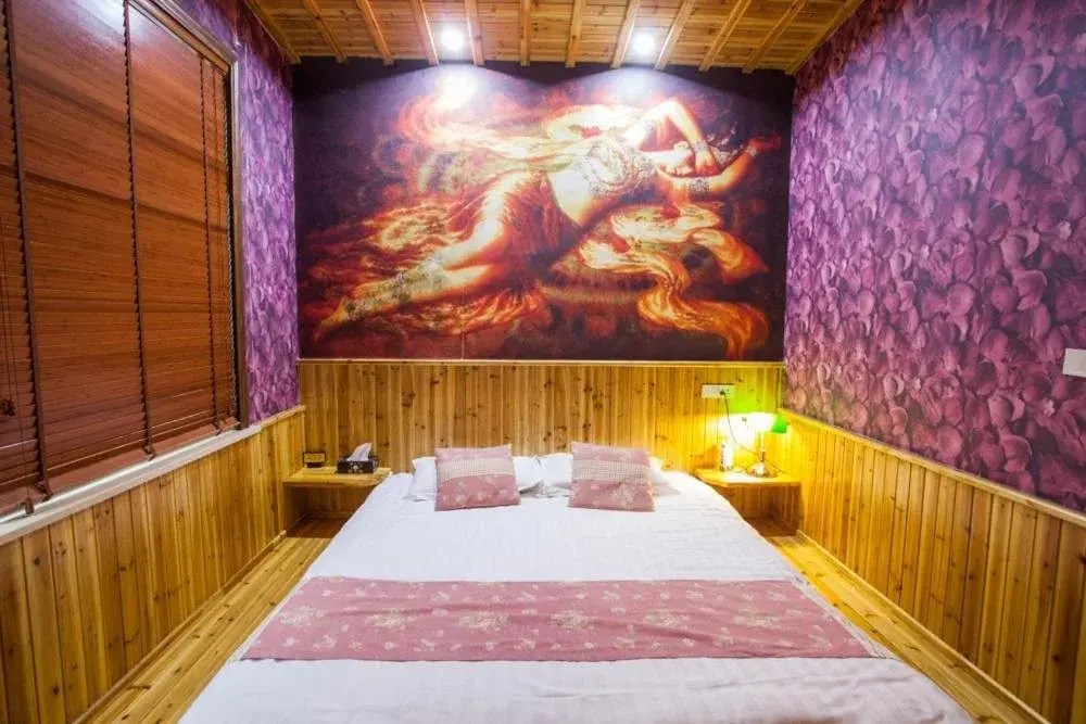 Wuzhen Times Town Theme Inn