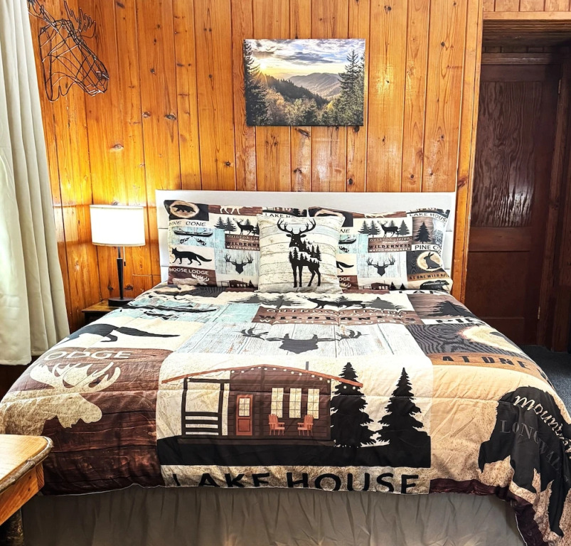 The Evening Shade River Lodge and Cabins