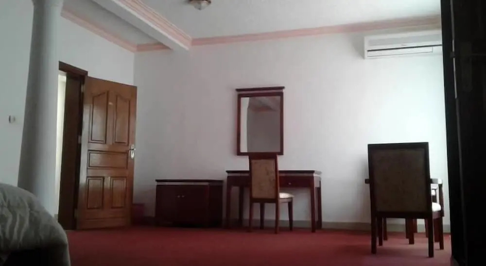 Zenith Hotel