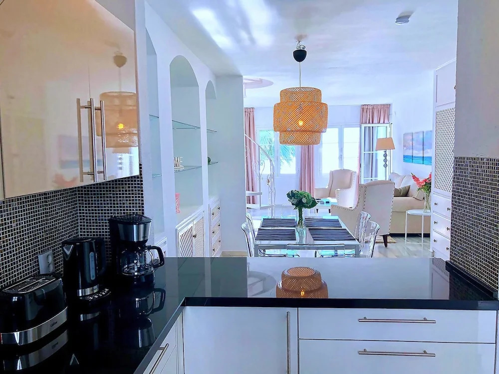 Playa Lucera 3 bedroom Apartment with Open Sea Views from it's 2 Terraces