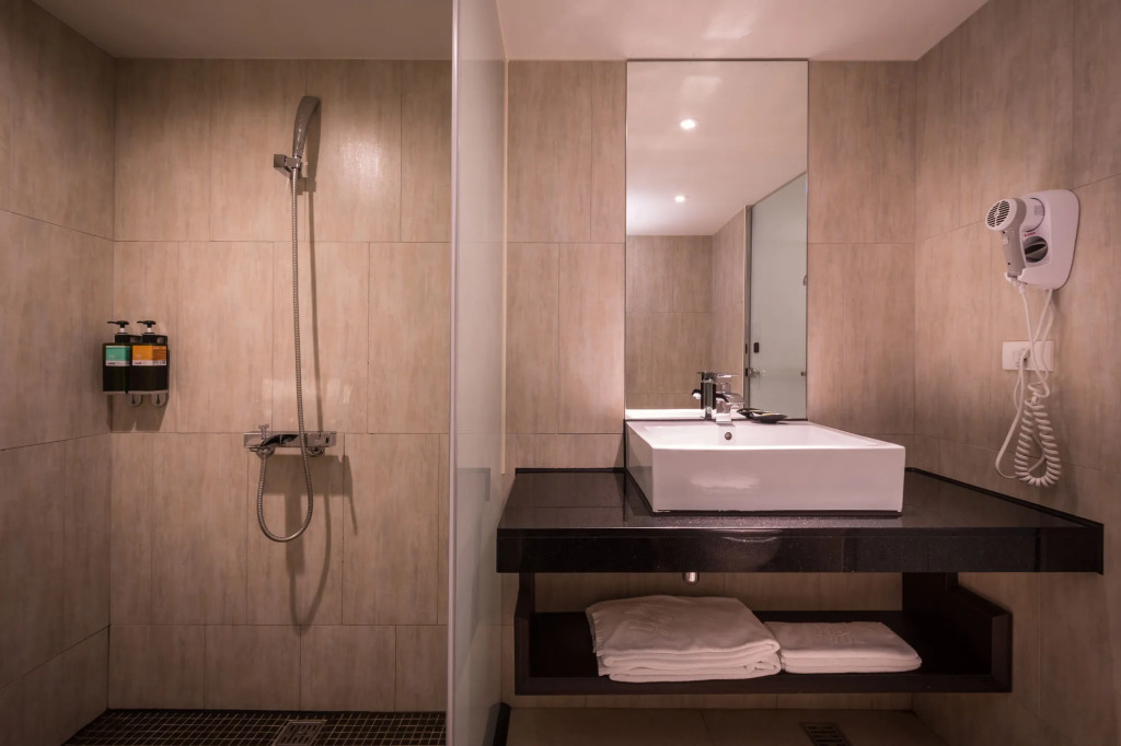 HOTEL HI- Chui-Yang
