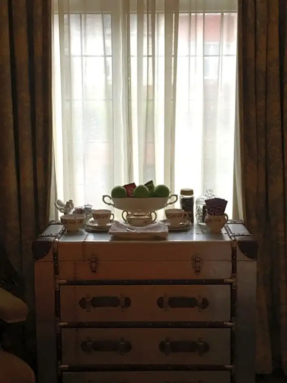 Wynberg House Swansea Bed  Breakfast