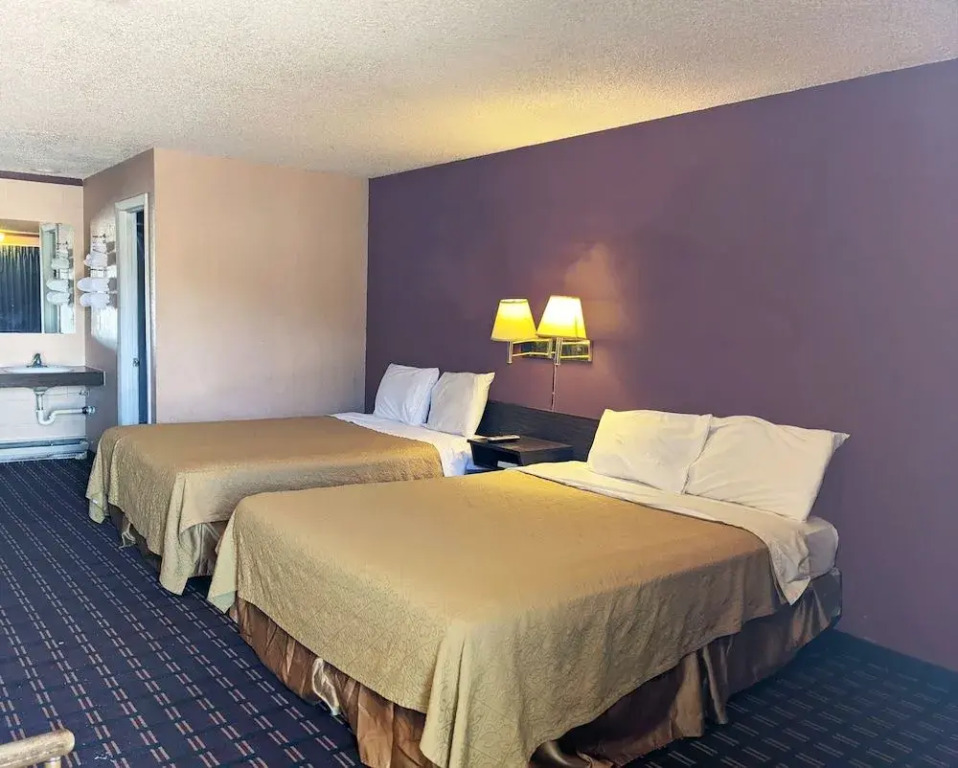 Sage & Sand Motel