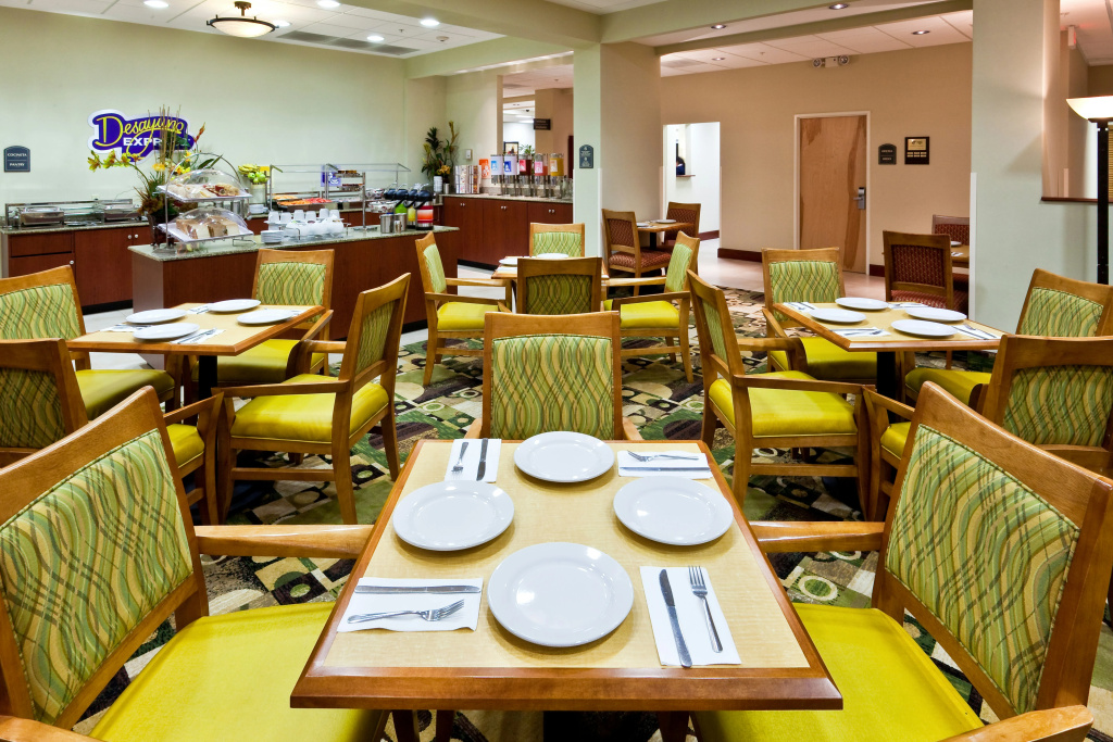 Holiday Inn Express & Suites Monterrey Aeropuerto by IHG