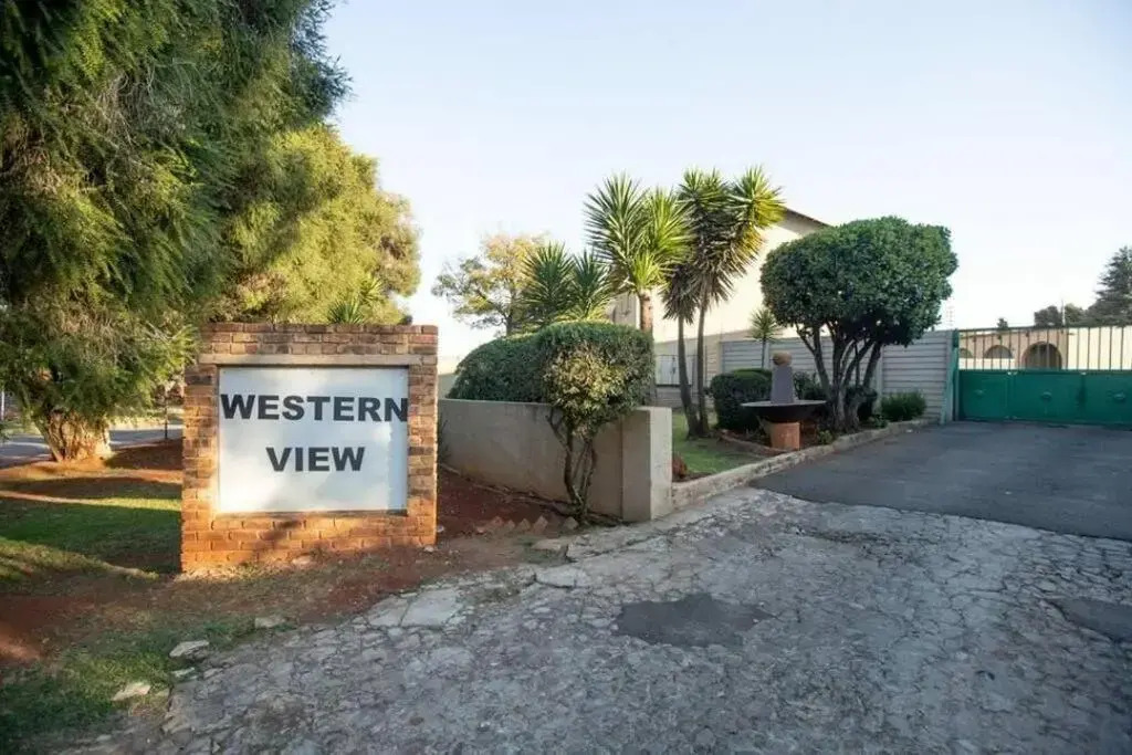 Lovely shared space near OR Tambo Airport