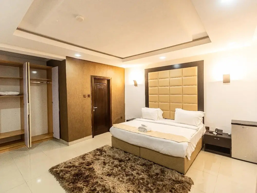 Zen Apartments