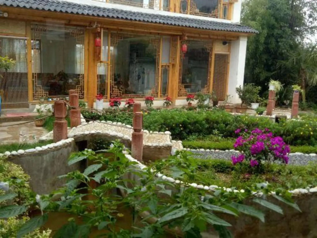 Yuxue Spring Boutique Inn