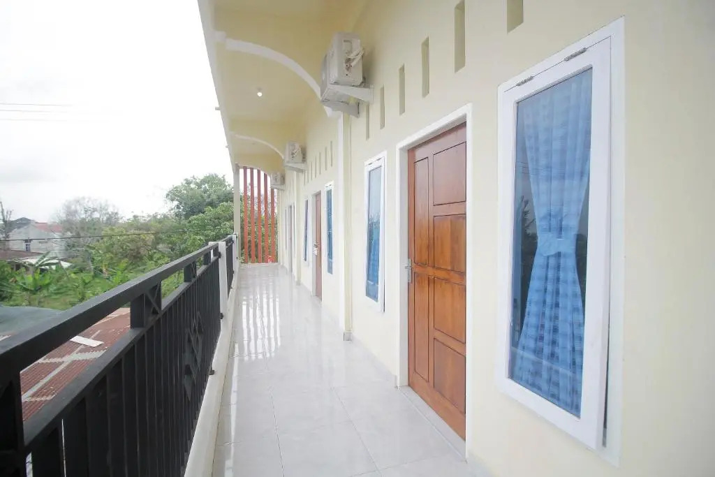 RedDoorz Syariah at Diva Residen Kasturi 1
