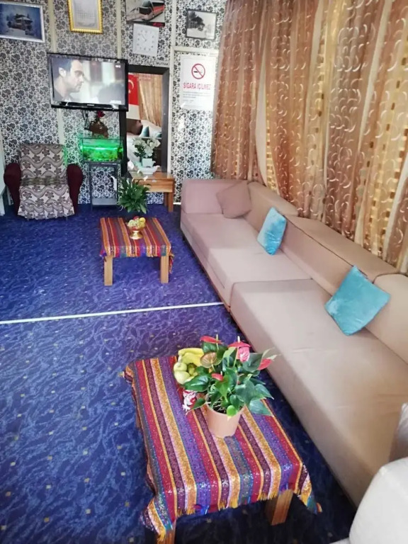Omur Hotel