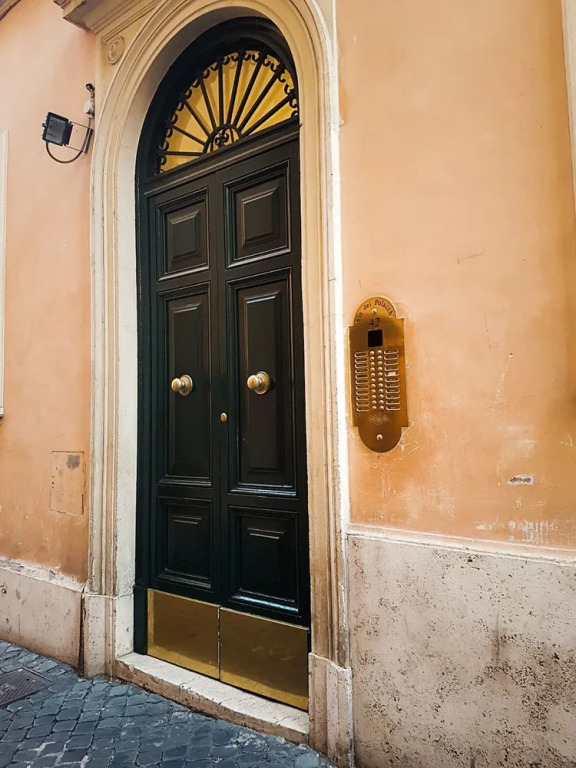 Polacchi 1BR Apartment