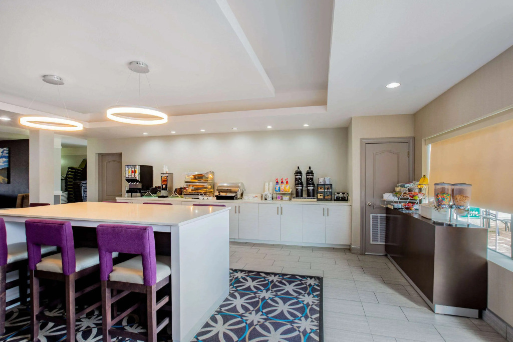La Quinta by Wyndham Mission at West McAllen