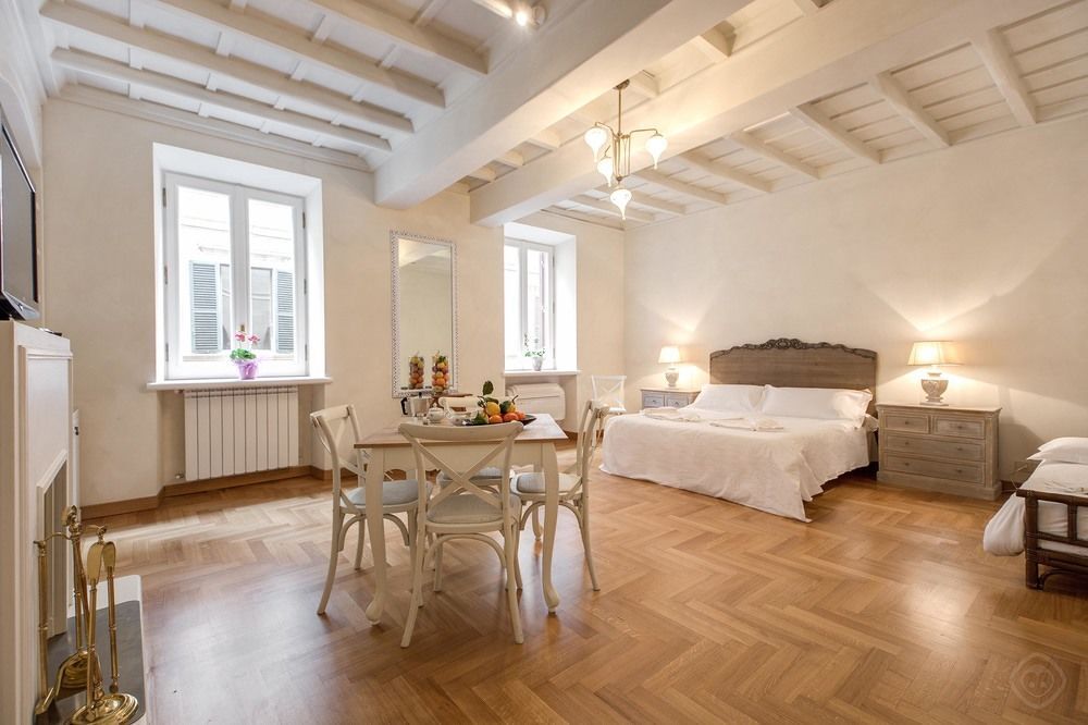 Spagna apartments - Spanish Steps area