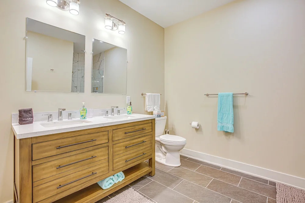 Traverse City Townhome: Walk to Boardman Lake!