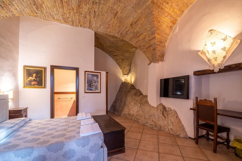 HOTEL TREVI Palazzo Natalini