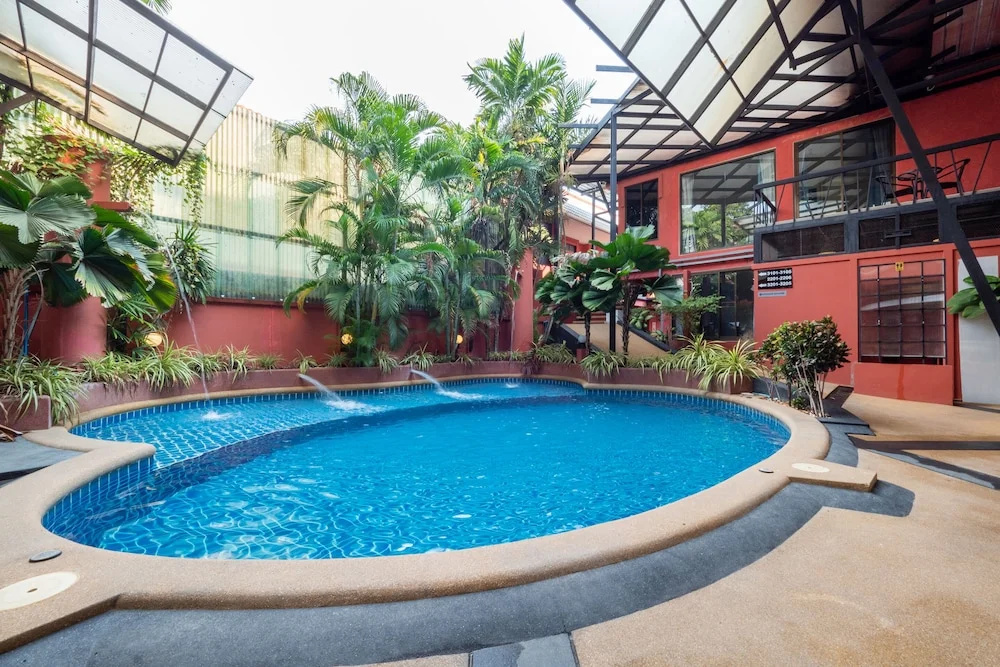 Cozy Rooms@ Pattaya Addicts by OYO Rooms
