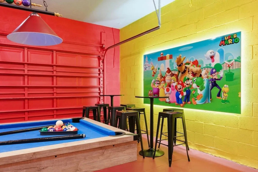 Chic Orlando Escape Game Room Theme Beds Pool