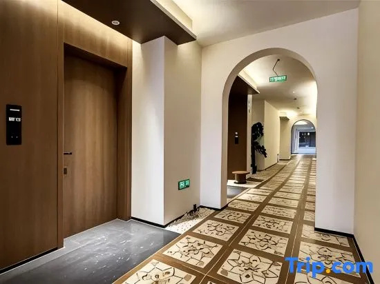 Manyi Hotel