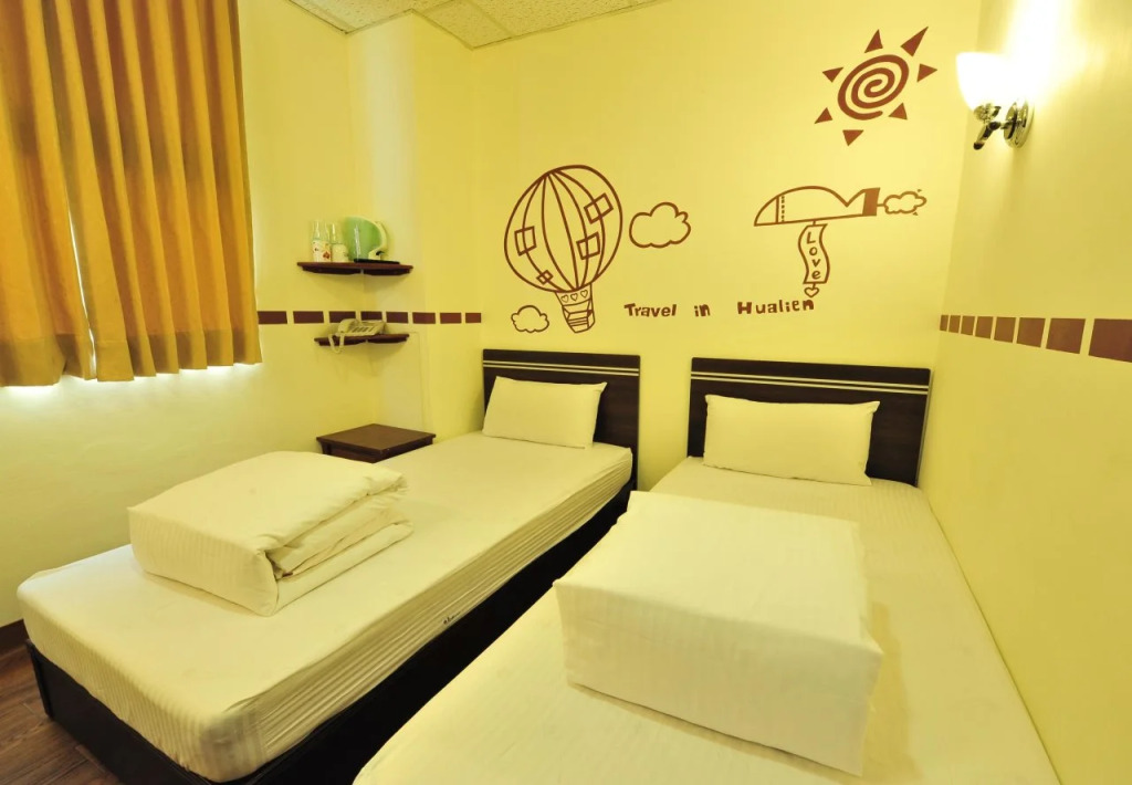 Spring Autumn Hotel