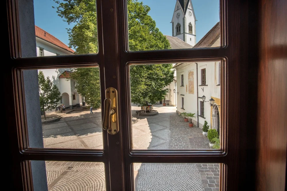Vila Radolca apartments and rooms