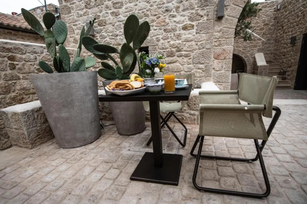 Korona Boutique Hotel