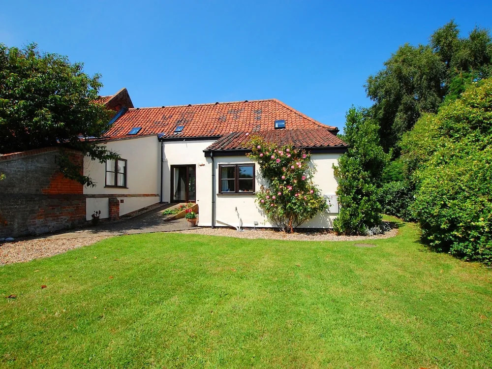 Traditional Holiday Home near Coast & Norfolk