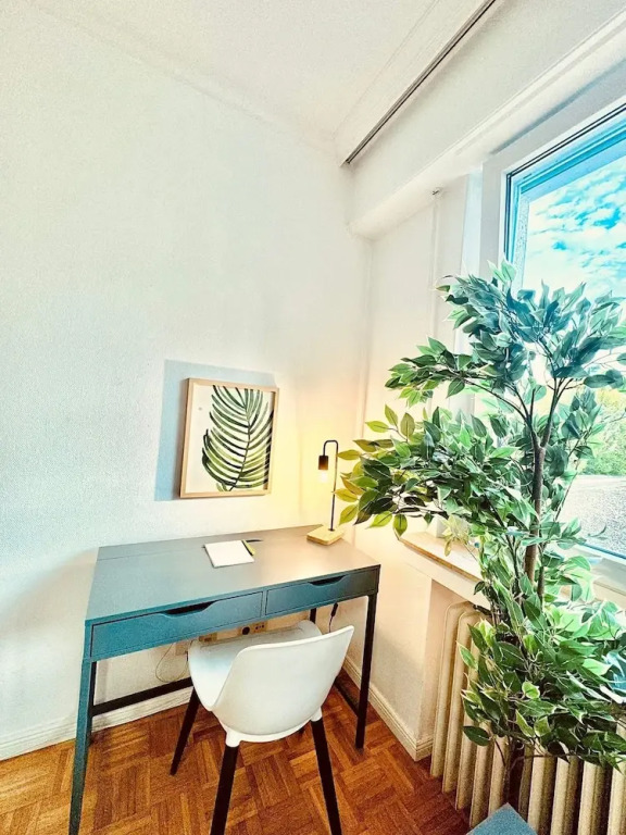Elegant one bedroom w private terrace