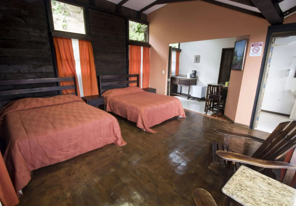 Hotel Alto Palomo