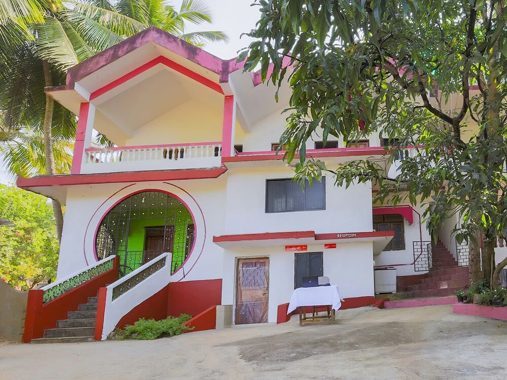 OYO 24658 Afonso Guest House