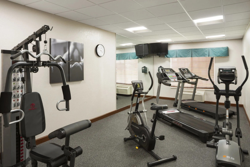 Country Inn & Suites by Radisson, Grand Rapids Airport, MI