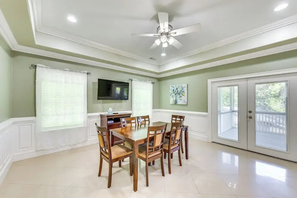 5 Mi to Beach: Spacious Home on Hilton Head Island