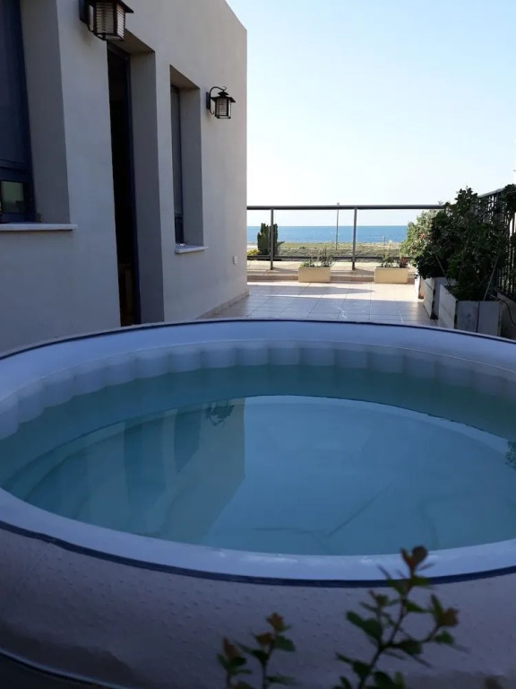 Yamim Suites On The Beach