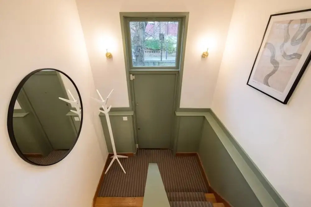 The Goldhawk Gem - Modern Bright 2bdr With Patio and Garden, London