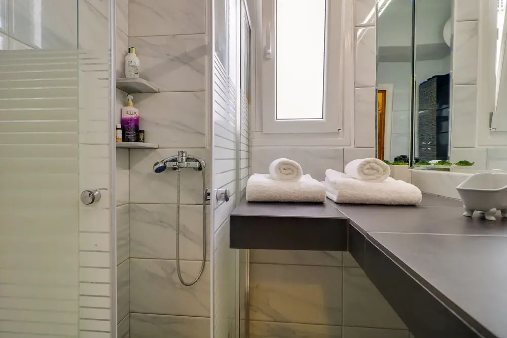 Parliament Syntagma Apartment by Living-Space