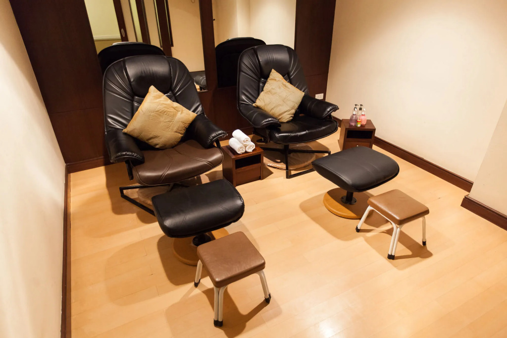 New Season Hotel