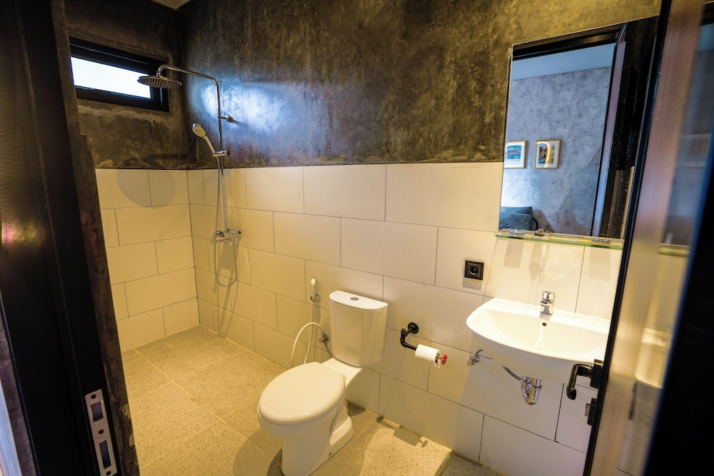 Hebe Hotel, Hostel & Hospitality Network