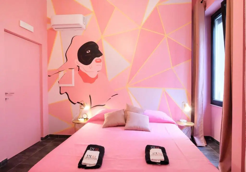 LH51 Rooms