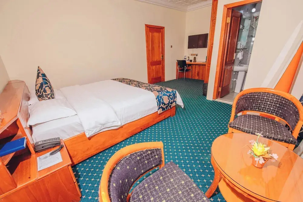 Mac-Dic Royal Plaza Hotel