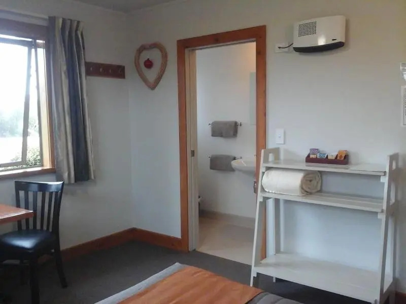 Edens Edge Lodge